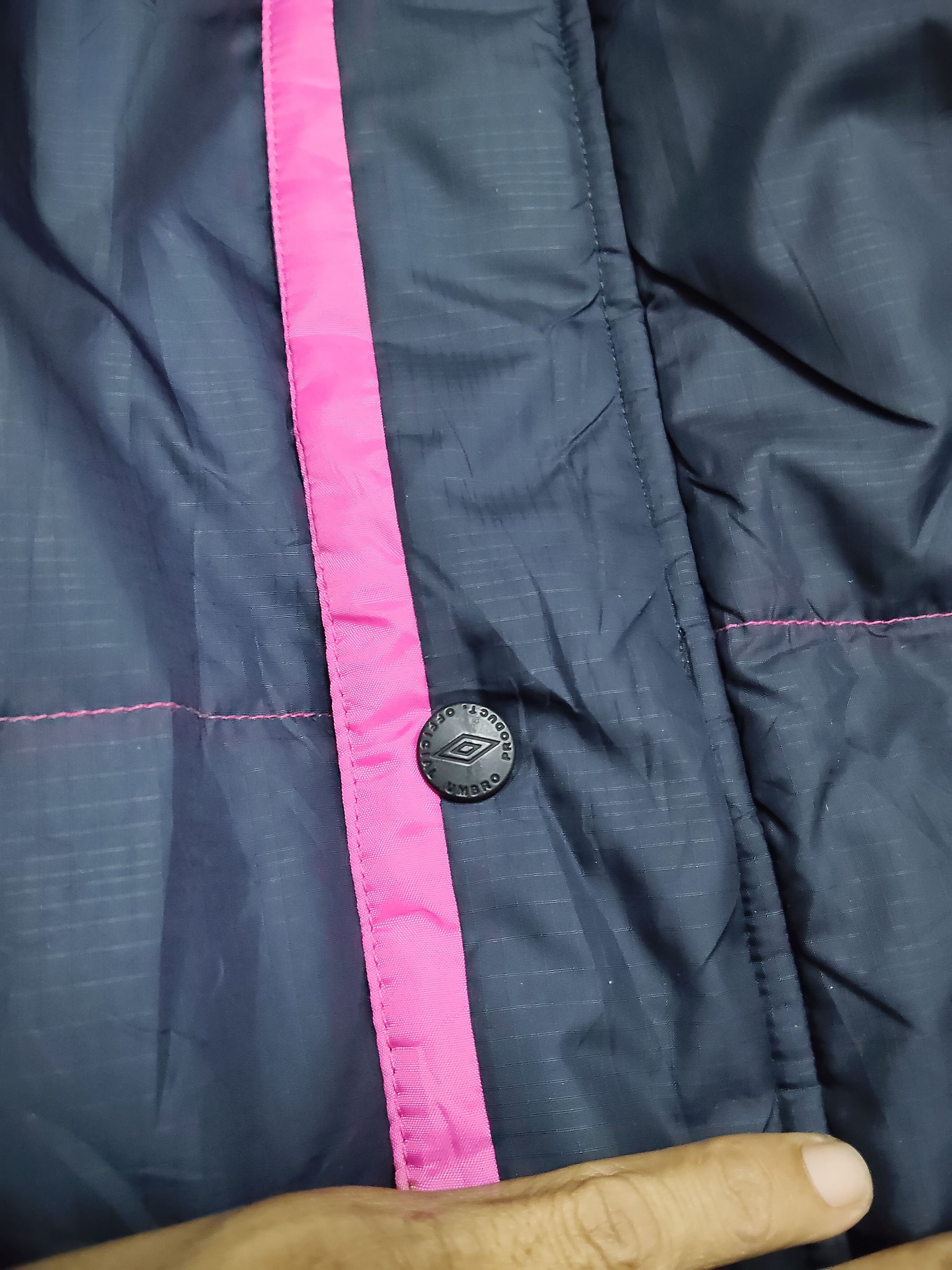 Umbro authentic UMBRO hooded big logo unisex long jacket Size L / US 10 / IT 46 - 5 Thumbnail