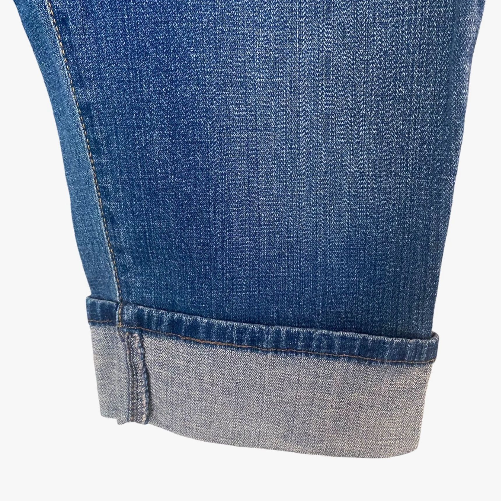 Levi's VINTAGE Levi's 515 Belted Capri Denim Jeans Women's Size 4P Mid-Rise Cuffed New Size 27" / US 4 / IT 40 - 7 Thumbnail