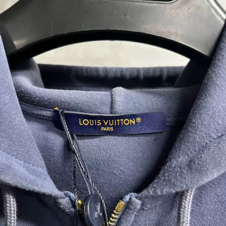 Louis Vuitton Louis Vuitton 24 New Blue Solid Logo Letter Beaded Casual Size US M / EU 48-50 / 2 - 2 Thumbnail