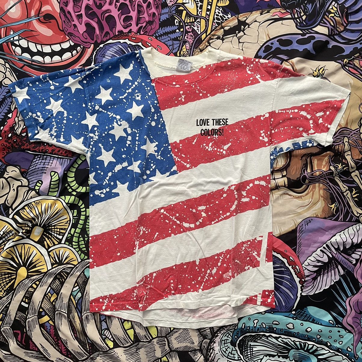 Other 1990’s Love These Colors! Distressed American Flag Tee Size US L / EU 52-54 / 3 - 1 Thumbnail