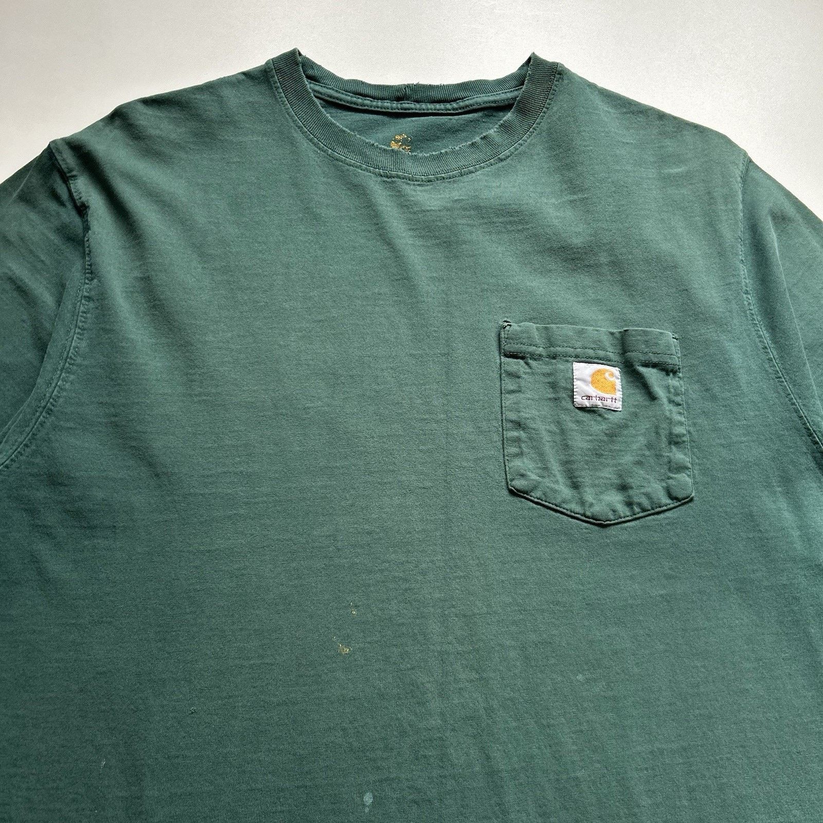 Carhartt Vintage Carhartt Pocket T Shirt Large Green Y2K Distressed Size US L / EU 52-54 / 3 - 2 Thumbnail