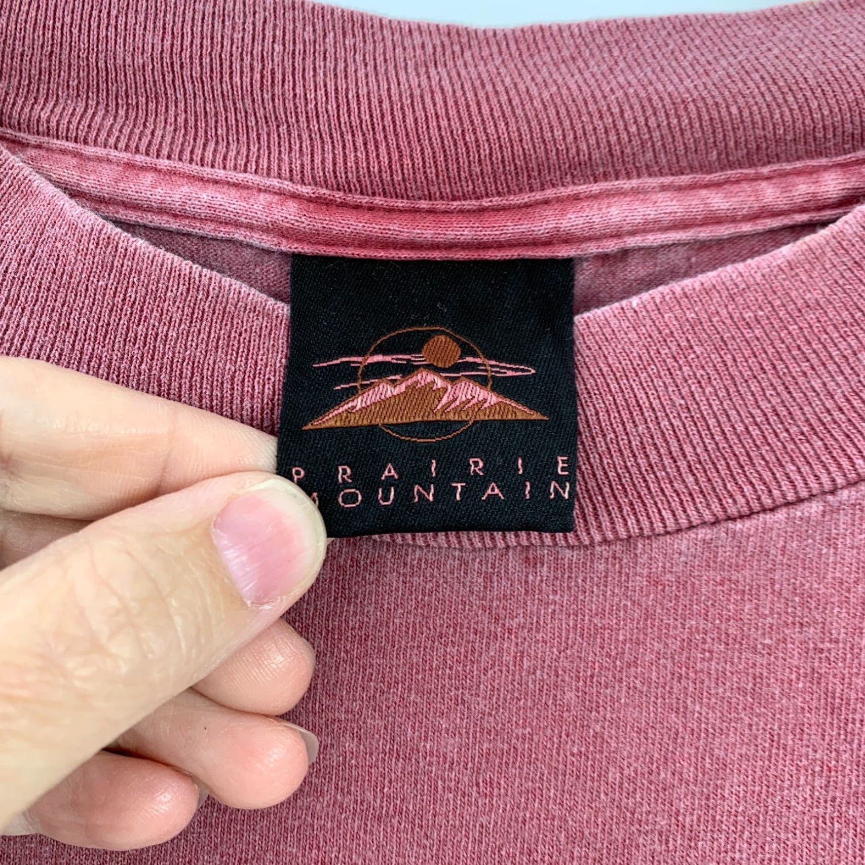 Vintage Vintage Prairie Mountain T-Shirt Large Pink Nature Graphic Tee Shirt Unisex Adults XXL? No, L. Size US L / EU 52-54 / 3 - 6 Thumbnail
