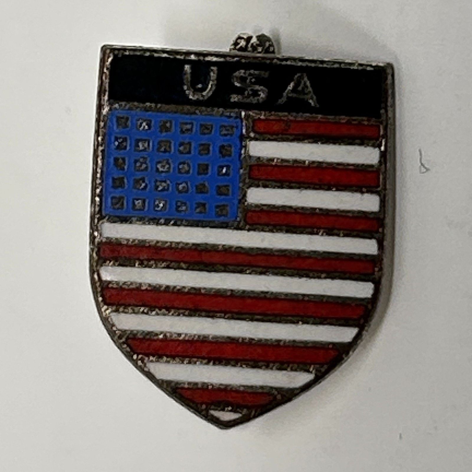 Vintage Vintage USA American Flag Shield Hat Lapel Pin Pinback Size ONE SIZE - 1 Thumbnail