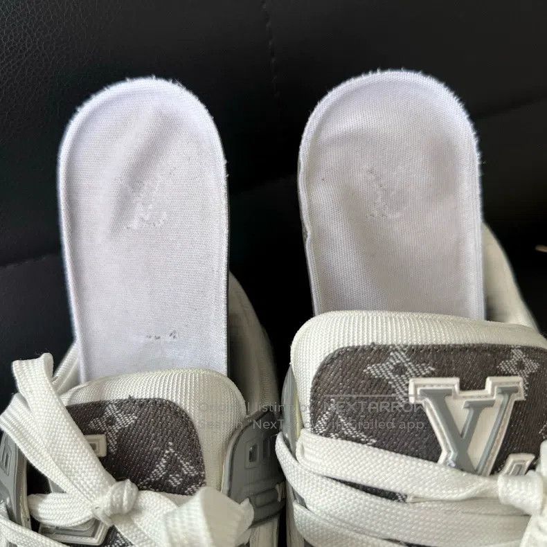 Louis Vuitton Louis Vuitton 24 new trianer gray and white denim low-top Size US 9 / EU 42 - 8 Thumbnail