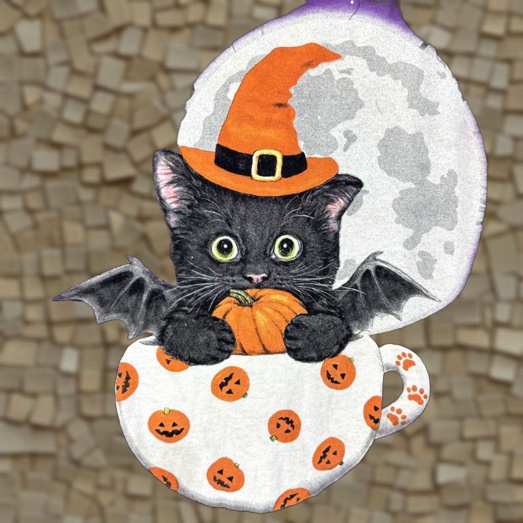 The Mountain VINTAGE The Mountain Halloween Cat T-Shirt Unisex Adults Medium Purple Fall Spring Summer Winter Graphic Size US M / EU 48-50 / 2 - 1 Thumbnail