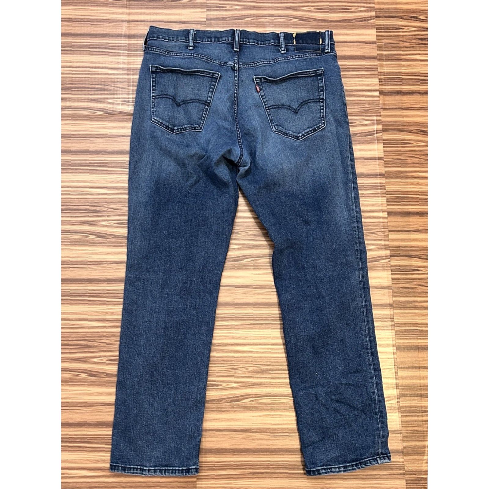 Levi's Levi's Jeans Mens 38x32 550 Relaxed Fit Denim Blue 5-Pocket Regular Waist Size US 38 / EU 54 - 2 Thumbnail