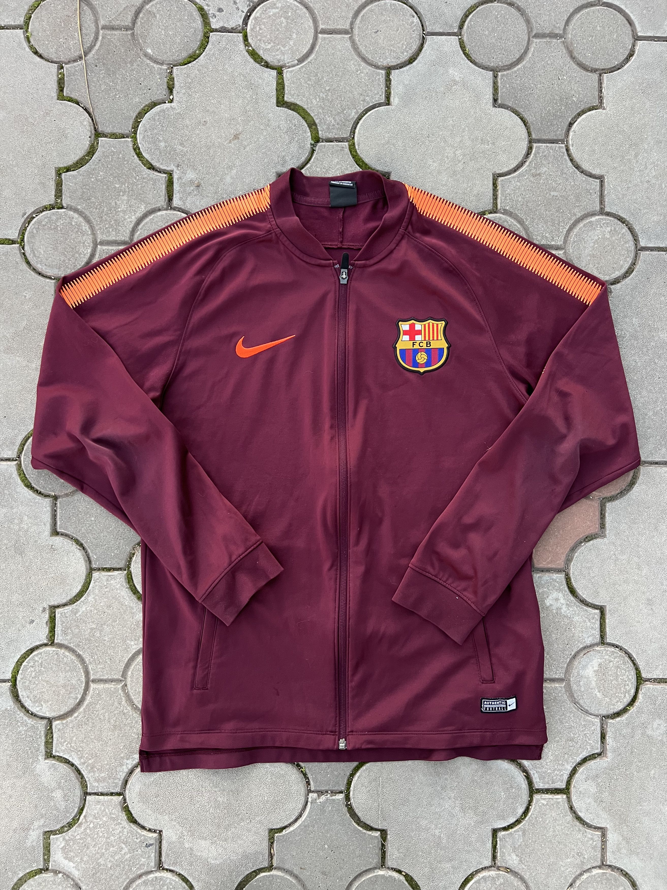 Vintage Nike Barcelona 2017 Jacket Y2K USA