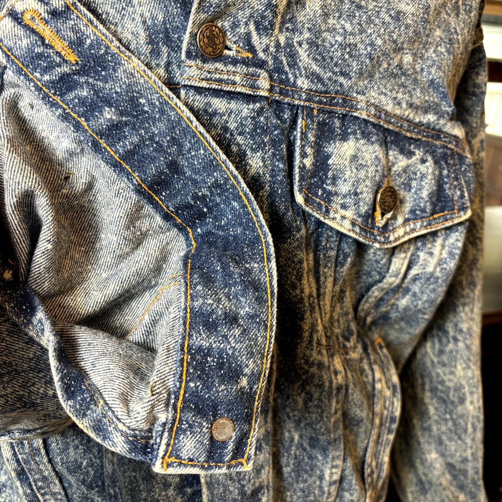 Other Men's Indian Tribal Back Design Size S VTG Acid Wash Denim J Size US S / EU 44-46 / 1 - 7 Thumbnail