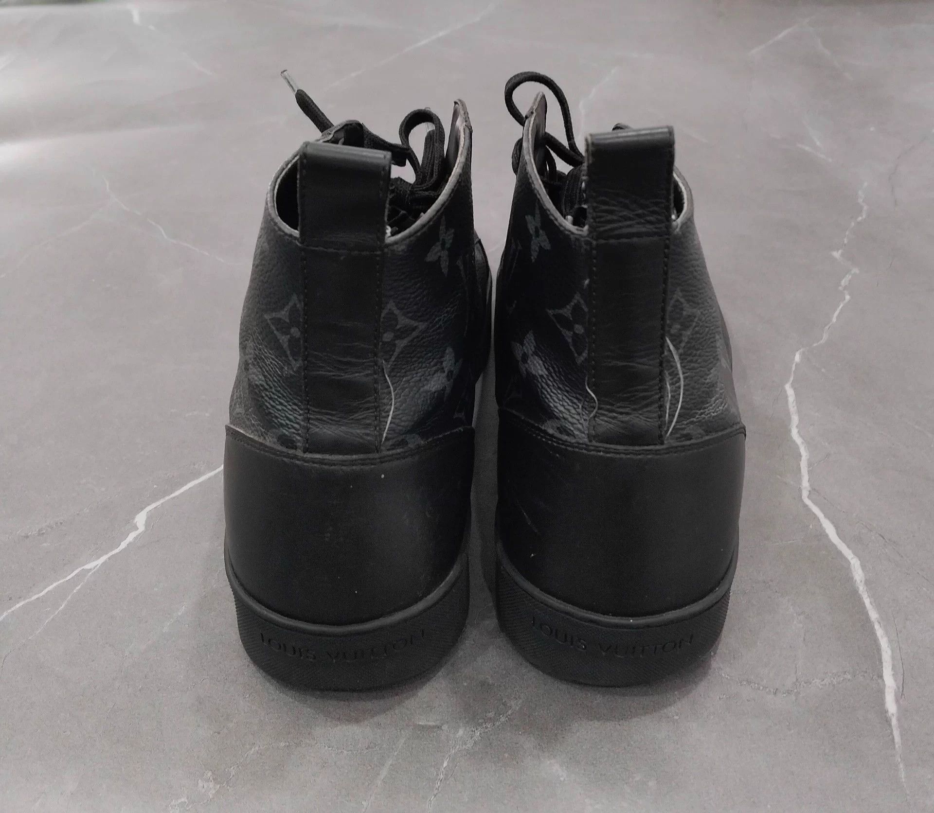 Louis Vuitton LV high-top monogram sneaker EUR 39.5 Size US 8.5 / IT 38.5 - 5 Thumbnail