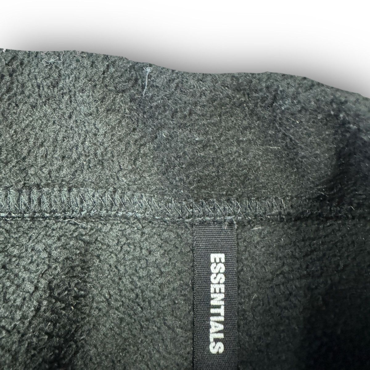 Essentials Fear of God Essentials Polar Fleece Shorts Size US 30 / EU 46 - 5 Thumbnail