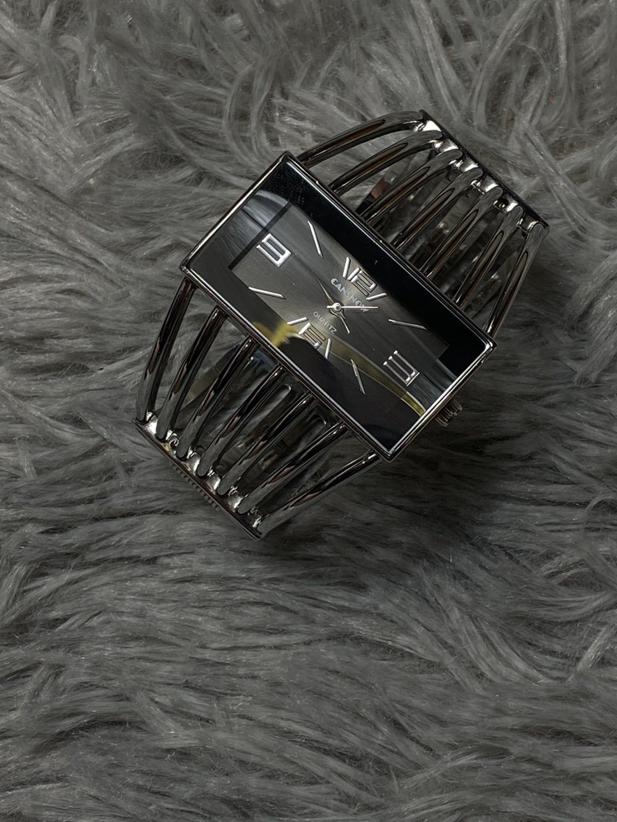 Jewelry Futuristic Silver Bracelet Watch - Japanese Brand Size ONE SIZE - 7 Thumbnail