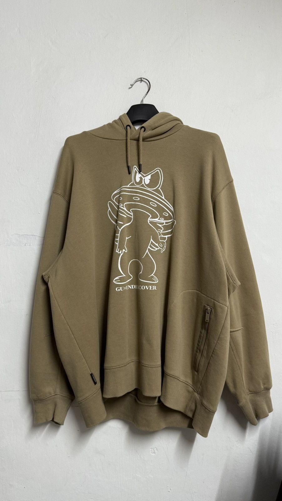GU × Undercover GU X UNDERCOVER HOODIE BROWN XXL Size US XXL / EU 58 / 5 - 1 Thumbnail