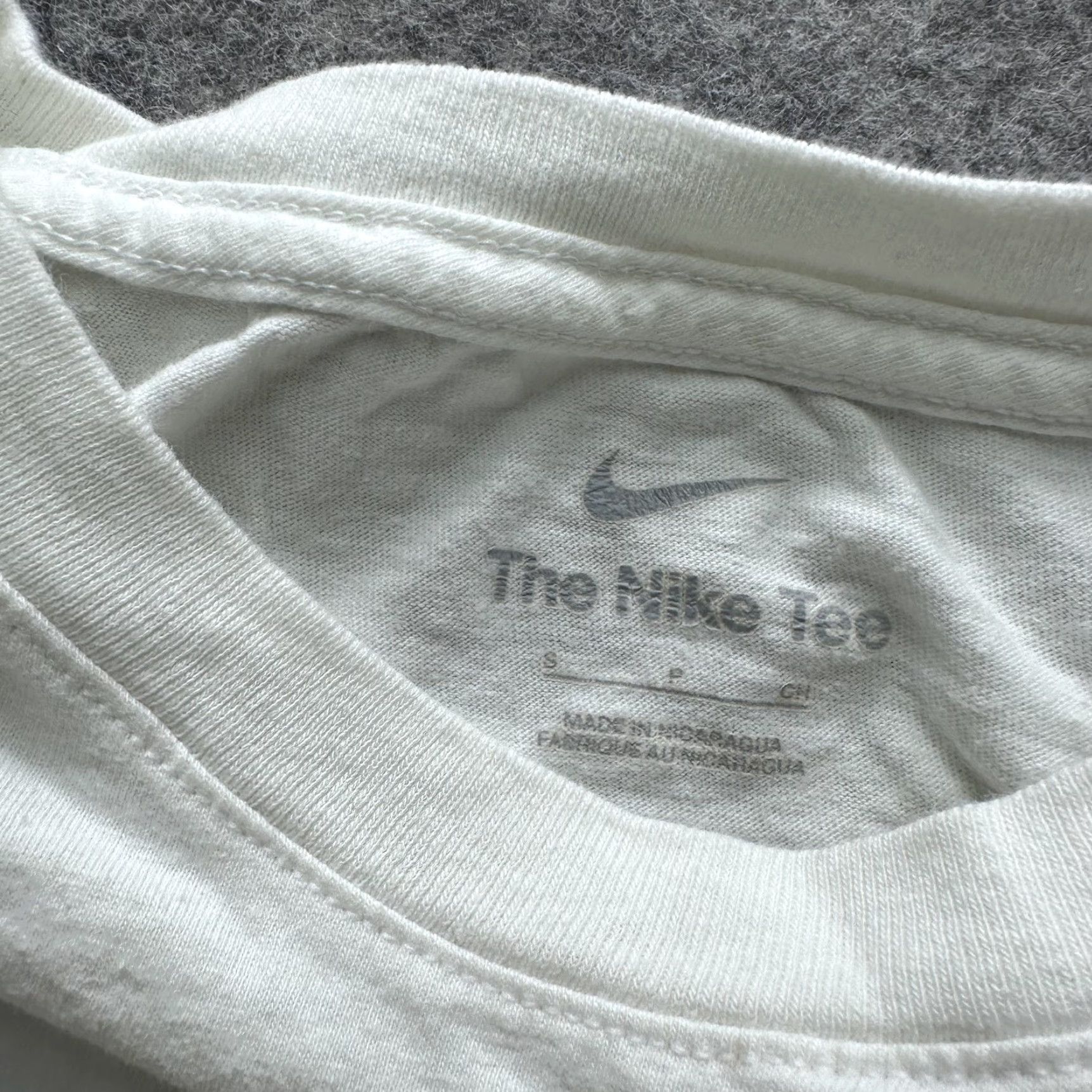 Nike Nike Shirt Mens Small White Just Do It Graphic Swoosh Logo Athletic T-Shirt Size US S / EU 44-46 / 1 - 3 Thumbnail