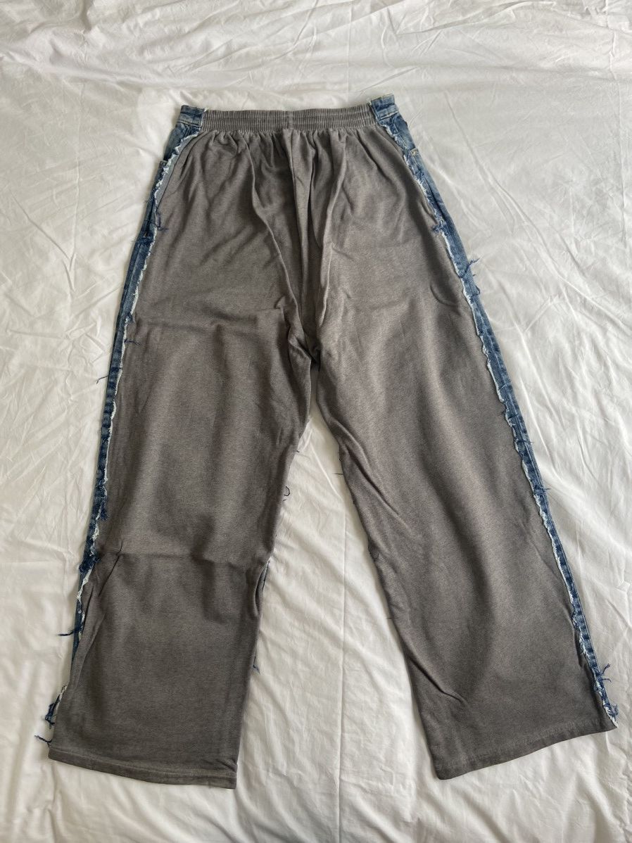 Balenciaga Balenciaga mud show hybrid jeans Size US 34 / EU 50 - 2 Thumbnail