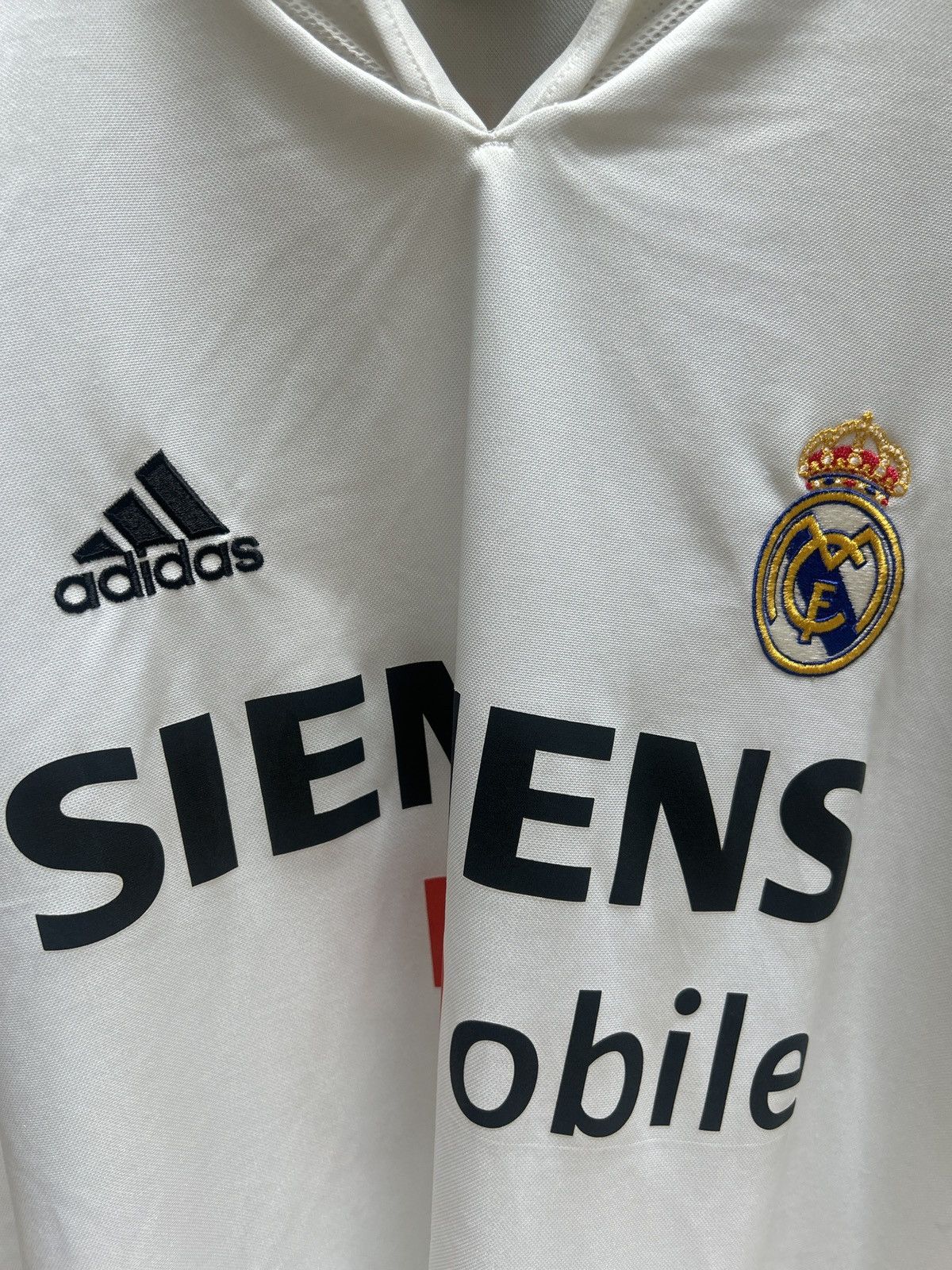 Adidas Real Madrid 04/05 David Beckham kit Size US XL / EU 56 / 4 - 5 Thumbnail