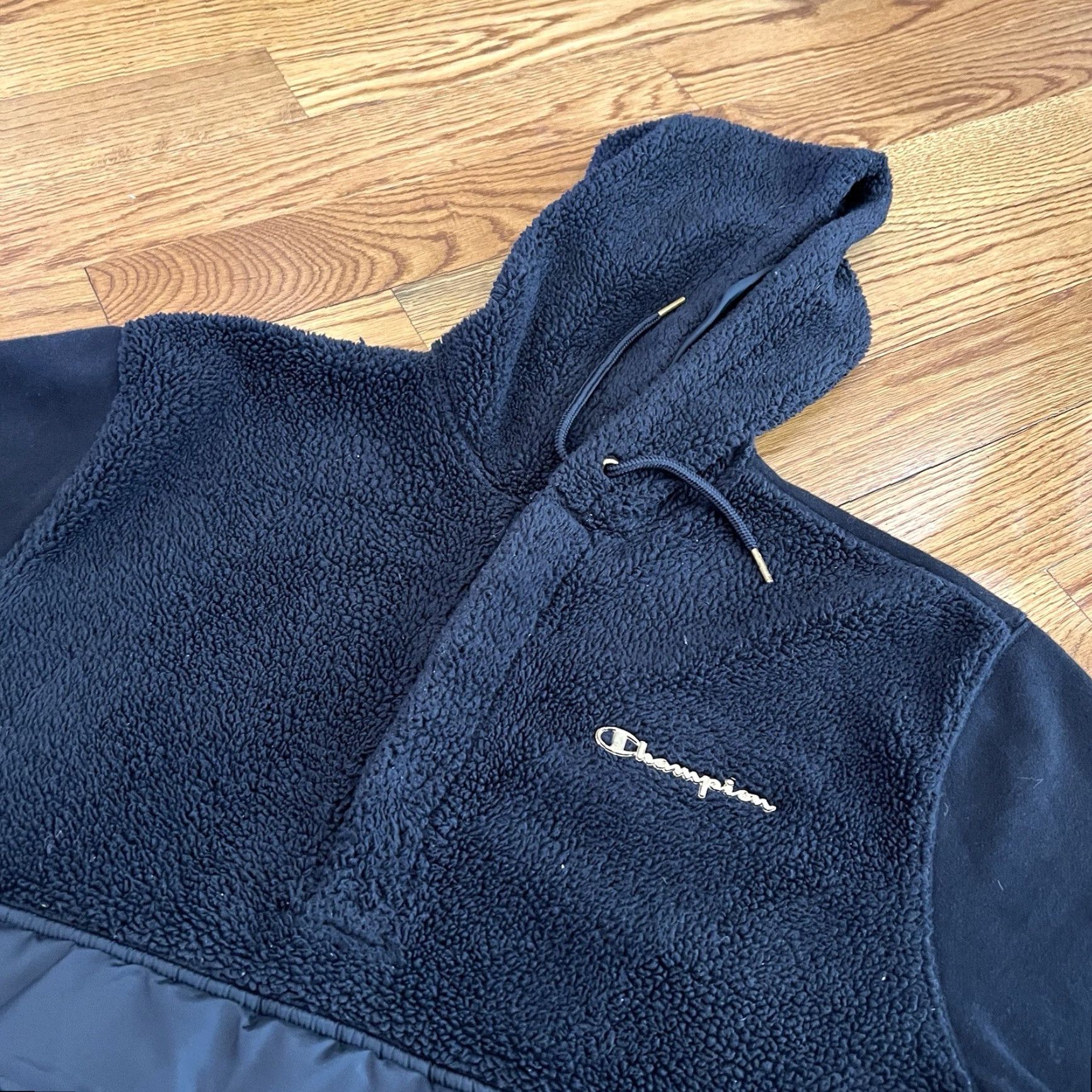 Champion VINTAGE Champion Men's Hoodie Pullover 1/4 Zip Black Large Winter Cross-Training Basketball Size US L / EU 52-54 / 3 - 2 Thumbnail