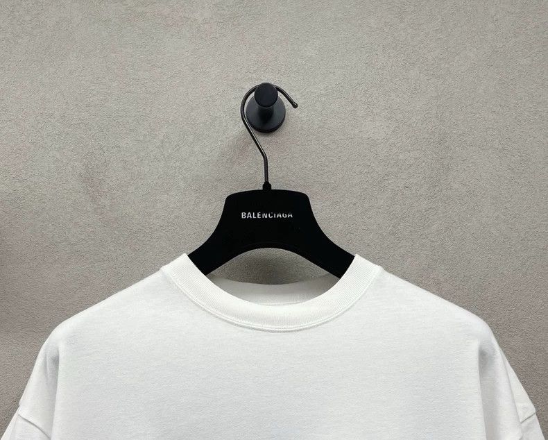 Balenciaga Balenciaga Solid Color Logo Alphabet Printed Round Neck Sh Size US XS / EU 42 / 0 - 4 Thumbnail