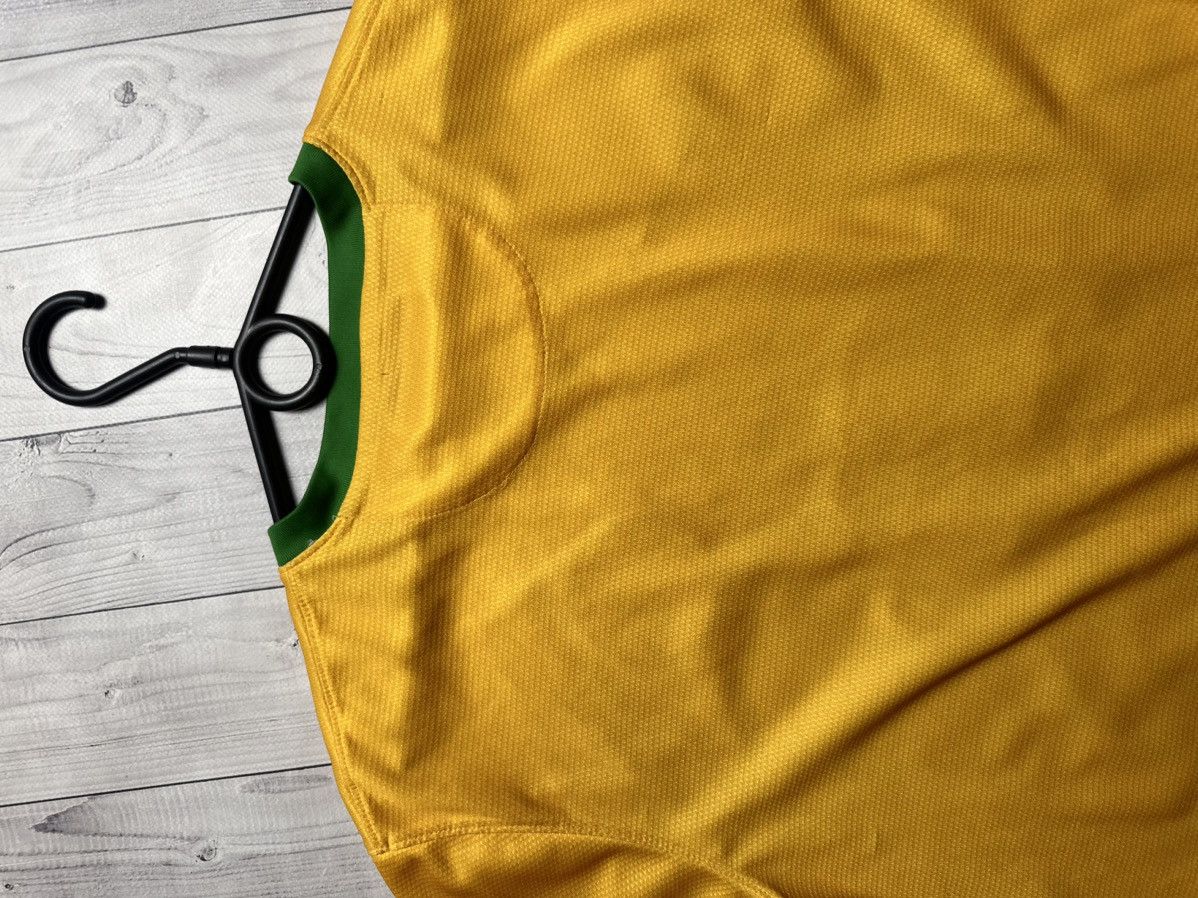 Vintage Vintage yellow Celtic soccer jersey Nike away size M Size US M / EU 48-50 / 2 - 14 Thumbnail