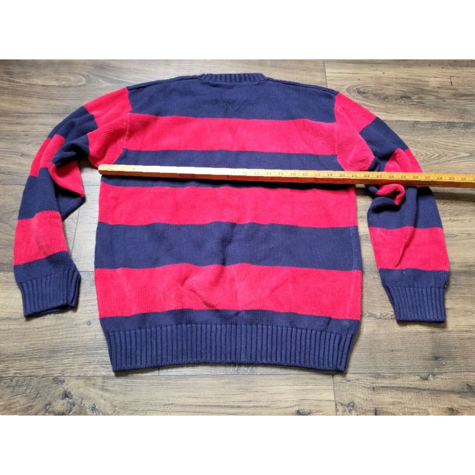 Tommy Hilfiger VINTAGE Tommy Hilfiger Sweater Classic Crest Blue Red Striped Men's Large Size US L / EU 52-54 / 3 - 2 Thumbnail