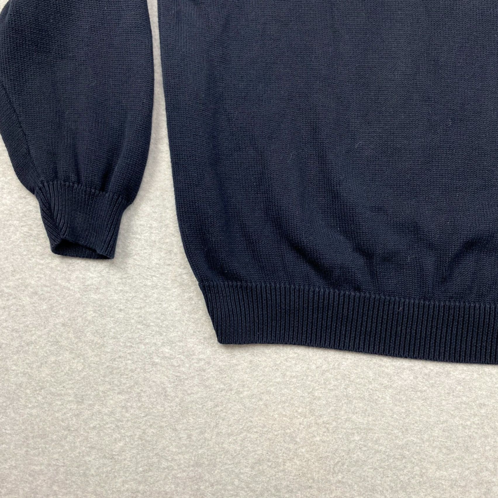 Gant VINTAGE? No – Gant Sweater XL Blue Pullover V-Neck Long Sleeve Ribbed Hem & Cuffs Cotton Blend Logo Modern Knit Size US XL / EU 56 / 4 - 3 Thumbnail