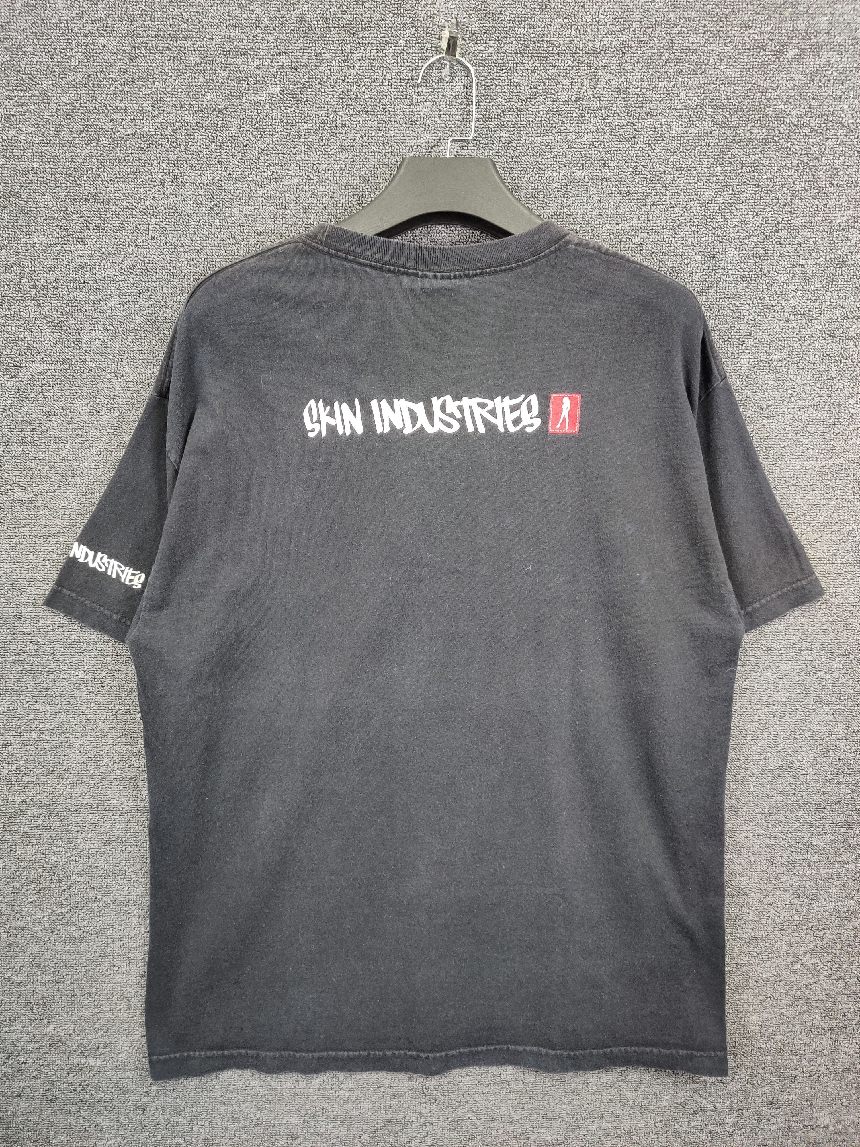 Vintage Vintage 90s Skin Industries Skateboard Tee Tshirt Size US XL / EU 56 / 4 - 5 Thumbnail
