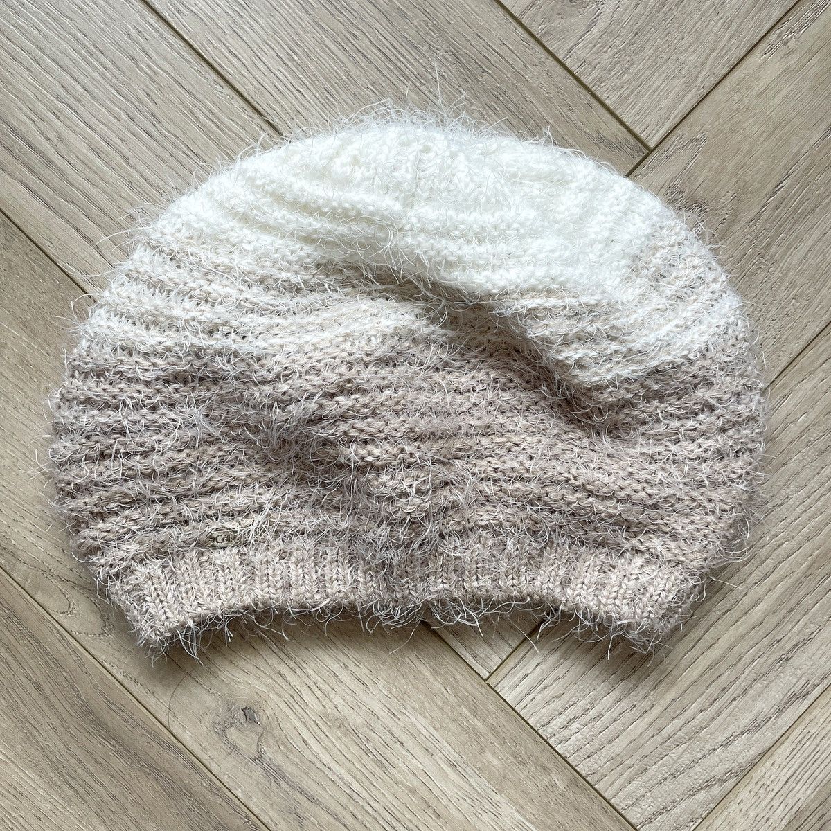 Calvin Klein Calvin Klein Ombre Beret Hat Size ONE SIZE - 6 Thumbnail