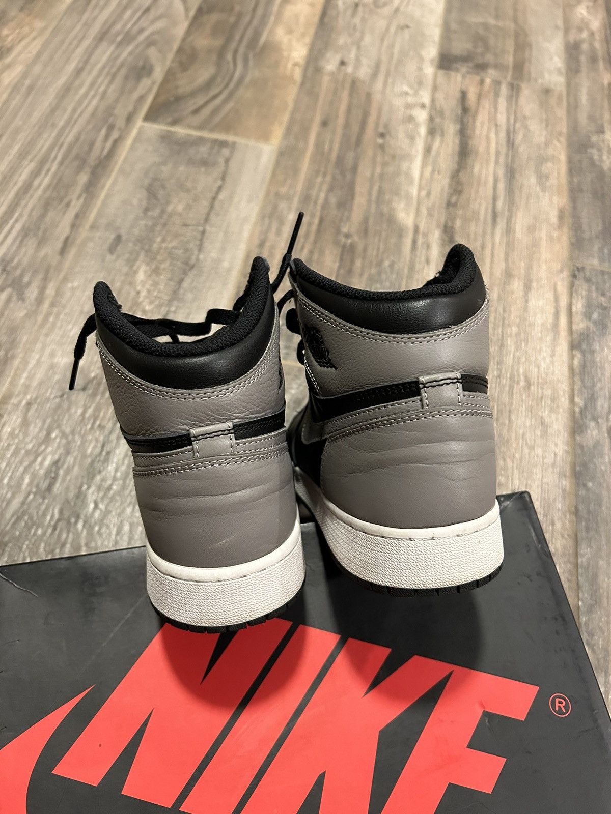 Jordan Brand × Nike Jordan 1 retro shadow gs Size US 6.5 / EU 39-40 - 6 Thumbnail