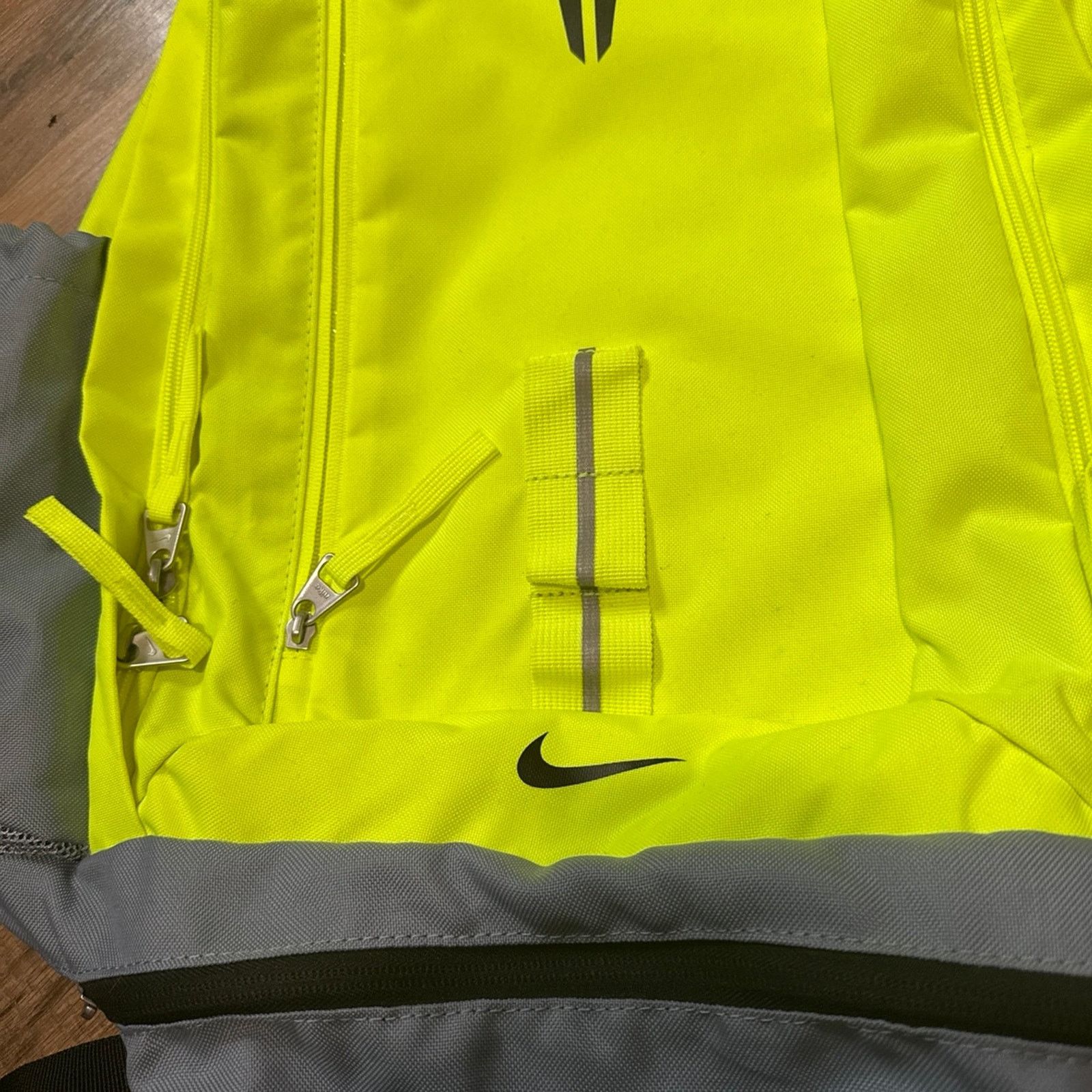 Nike Nike Kobe Neon Volt Mamba Backpack Size ONE SIZE - 4 Thumbnail