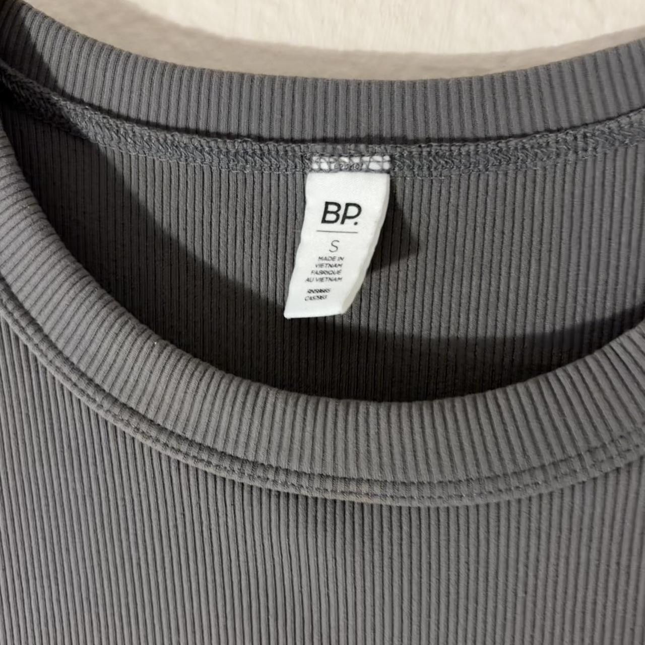 BP. BP dark grey baby tee Size S / US 4 / IT 40 - 3 Thumbnail