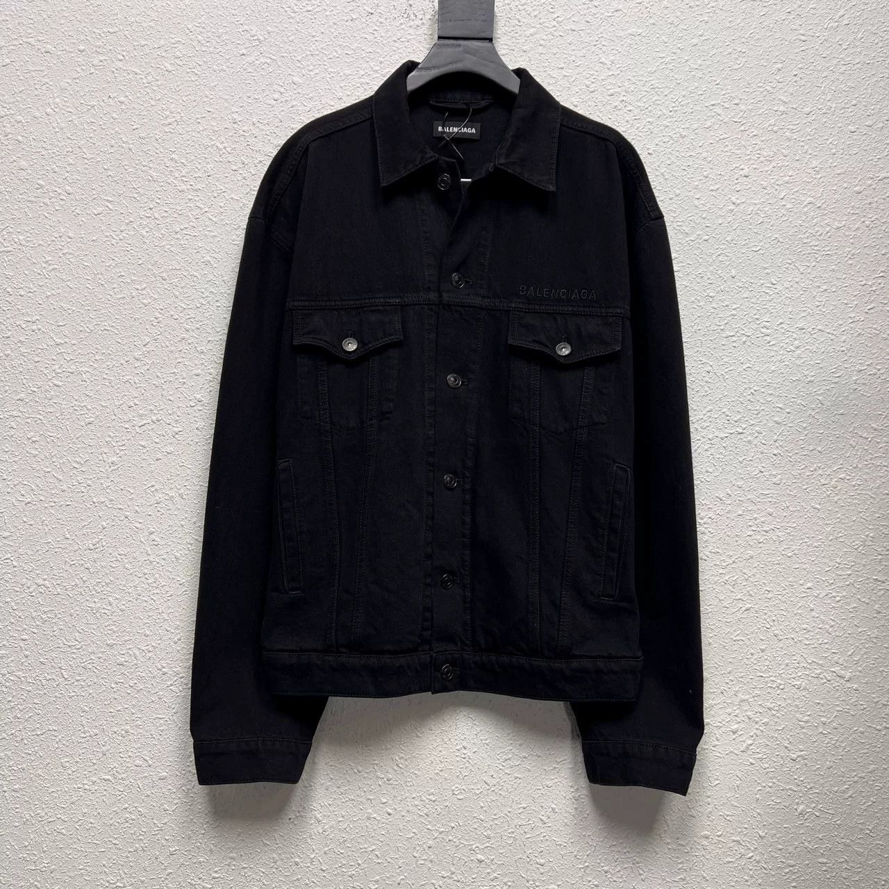 Balenciaga balenciaga embroidered logo denim jacket Size US L / EU 52-54 / 3 - 1 Thumbnail