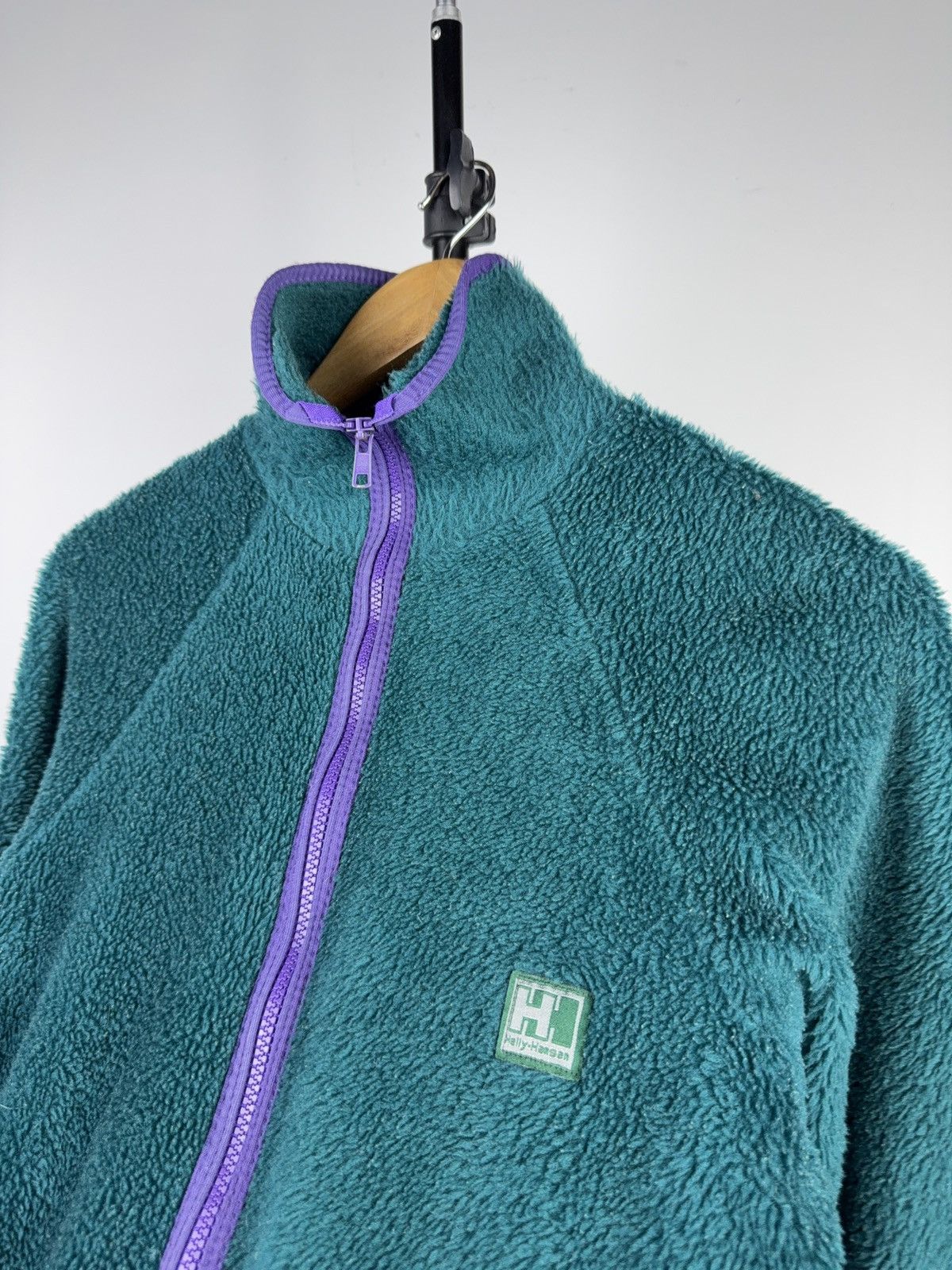 Helly Hansen Vintage Helly Hansen High Pile Fleece Jacket Green Purple Size US M / EU 48-50 / 2 - 4 Thumbnail