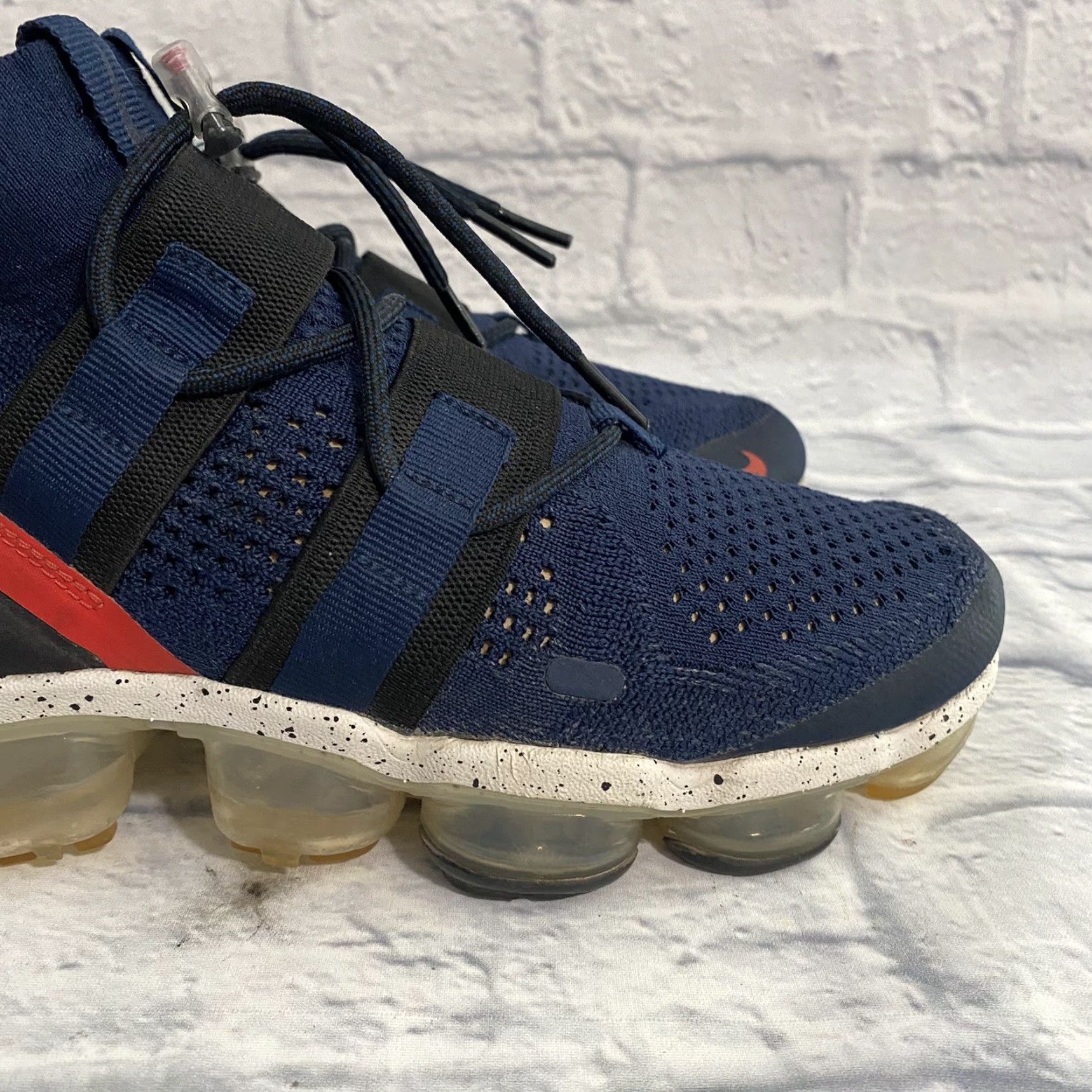 Nike Nike Air VaporMax Flyknit Utility Mens Size 9 College Navy White Red Sneaker Size US 8 / EU 41 - 4 Thumbnail