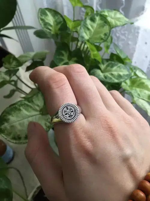 Japanese Brand Sun Face Ring God Silver Soul Art Buddhism Peace Love Size ONE SIZE - 2 Thumbnail