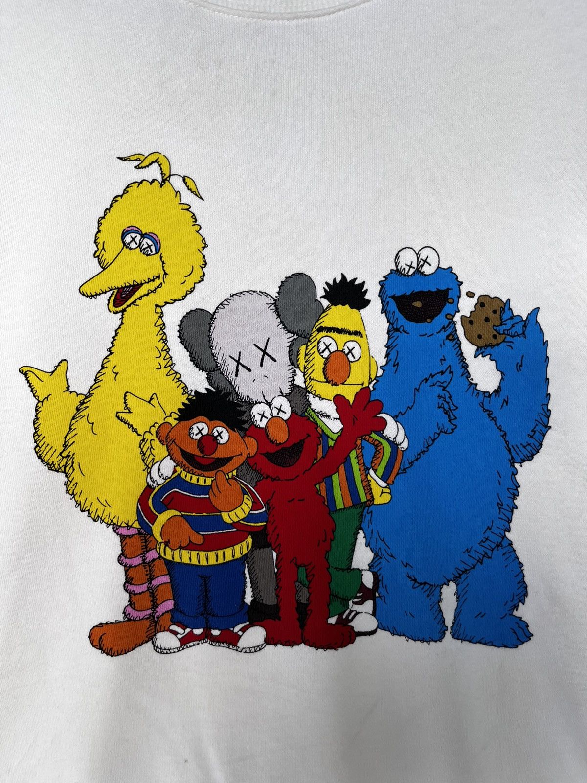 Japanese Brand Uniqlo x Sesame Street x kaws Sweatshirt Size US M / EU 48-50 / 2 - 3 Thumbnail