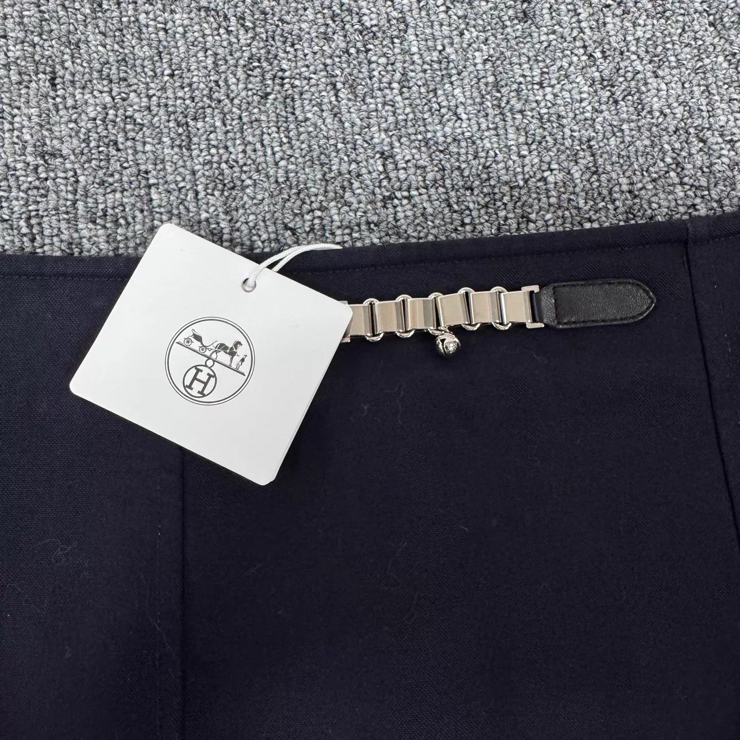 Hermes Hermes Women's Navy Blue Chain Skirt EU34 NWT Size 25" / US 0 / IT 36 - 4 Thumbnail