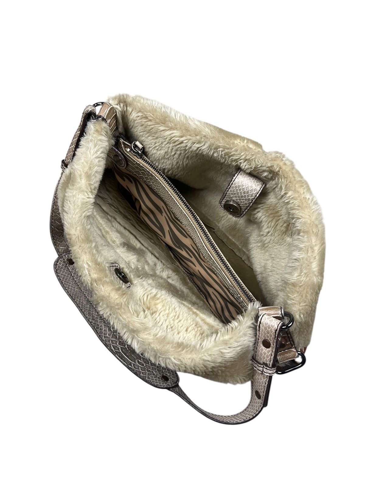 Guess Y2K Guess Vegan Leather Faux Fur Shoulder Bag Size ONE SIZE - 10 Thumbnail