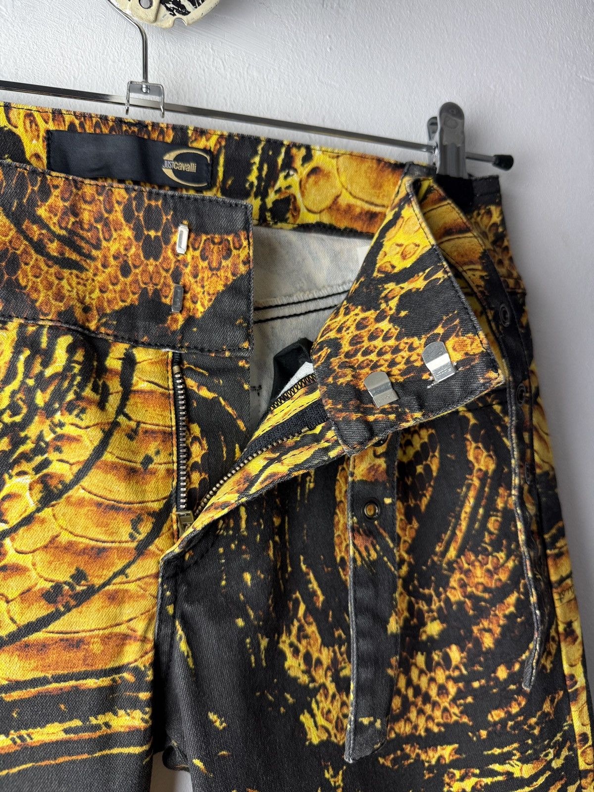 Just Cavalli RARE Just Cavalli Serpent Swirl Belted Jeans Size US 30 / EU 46 - 6 Thumbnail