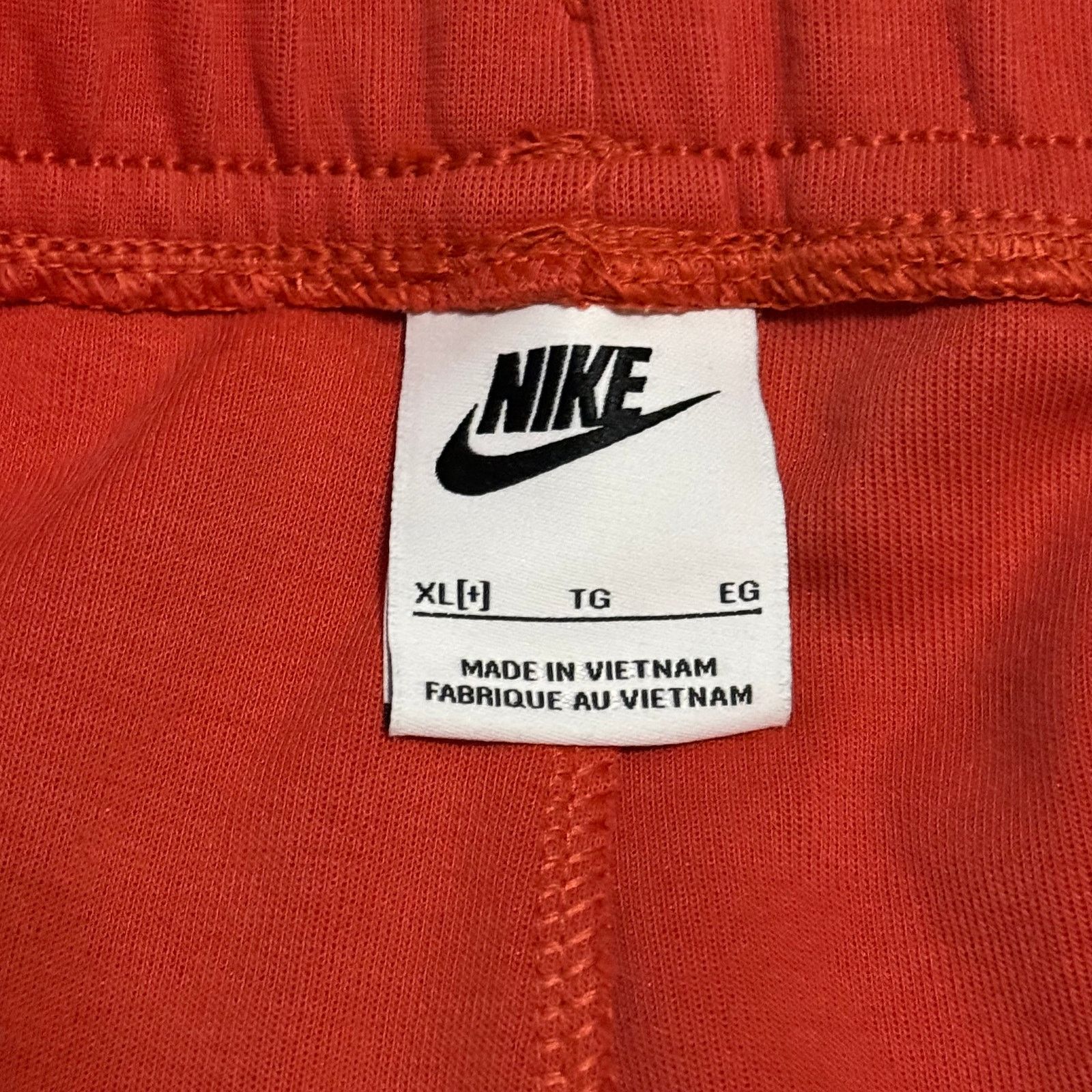Nike Nike Tech Fleece Sweatpants Size XL (Fits L) Streetwear Size US 34 / EU 50 - 5 Thumbnail