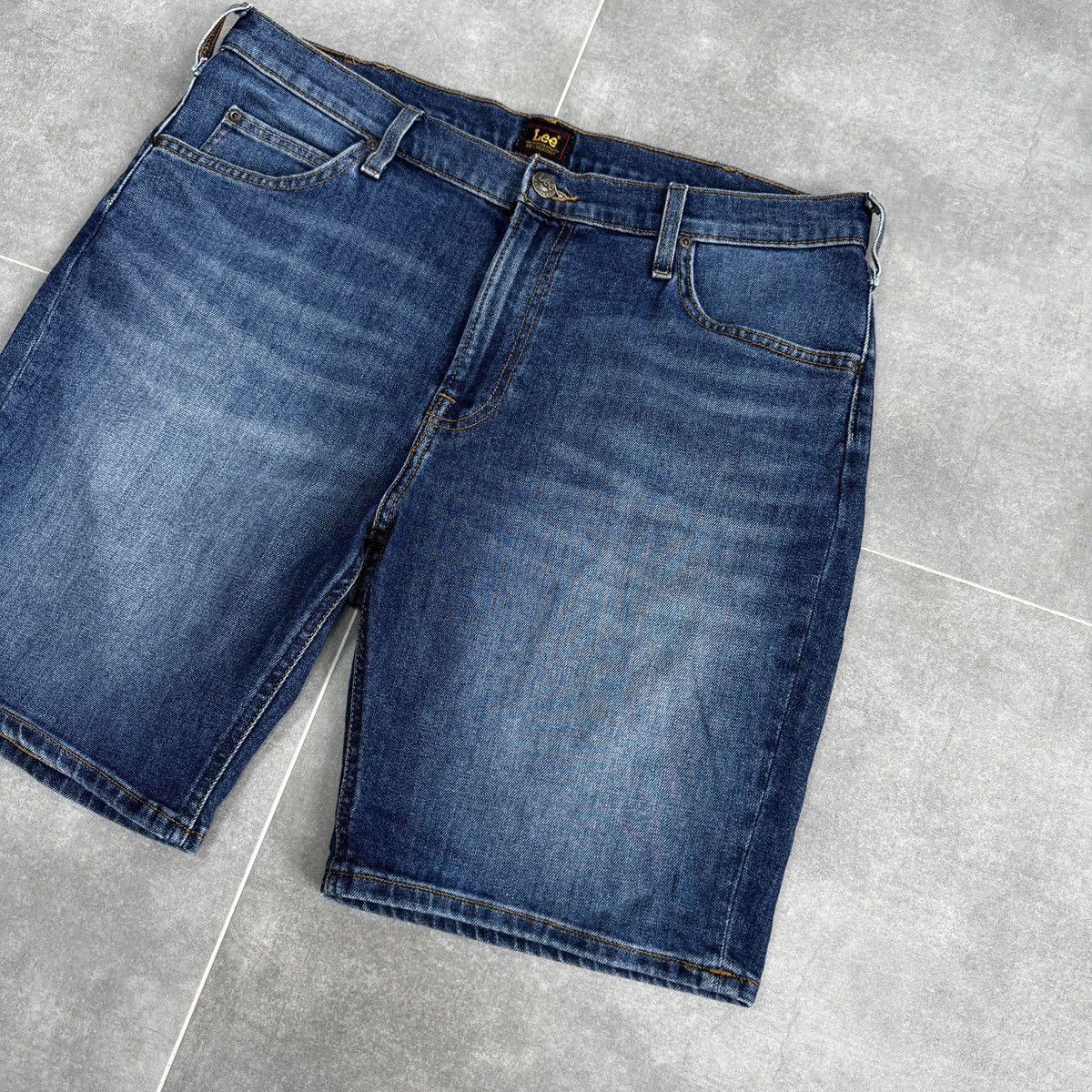 Lee Lee Rider Denim Jean Men Shorts Size W36 Size US 36 / EU 52 - 3 Thumbnail