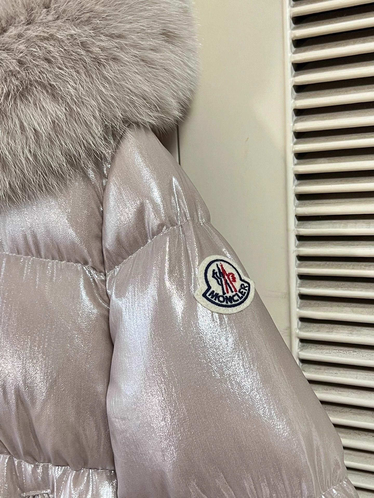 Moncler Moncler Women's Fox Fur Hooded Pearly Down Coat 0 Size XS / US 0-2 / IT 36-38 - 5 Thumbnail