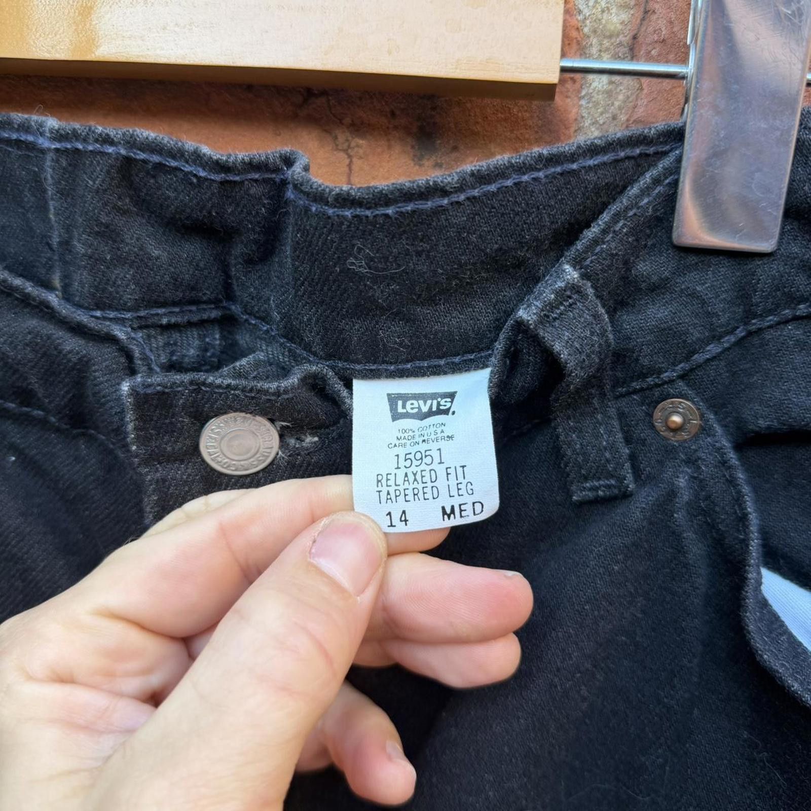 Levi's vintage Levi’s 15951 relaxed fit tapered leg jeans 90s USA Size 36" / US 14 / IT 50 - 5 Thumbnail