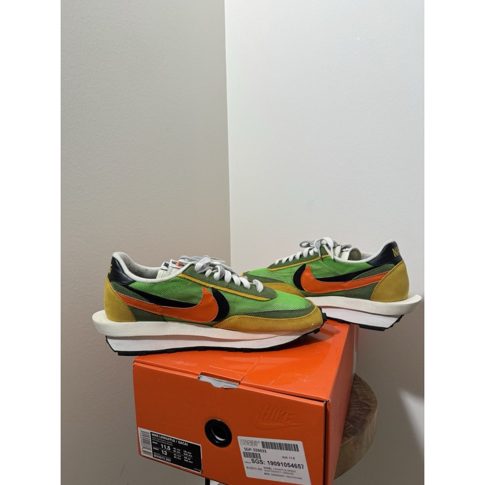 Nike Nike x Sacai Green Gusto Safety Orange LD Waffle Sneakers Size US 11.5 / EU 44-45 - 5 Thumbnail