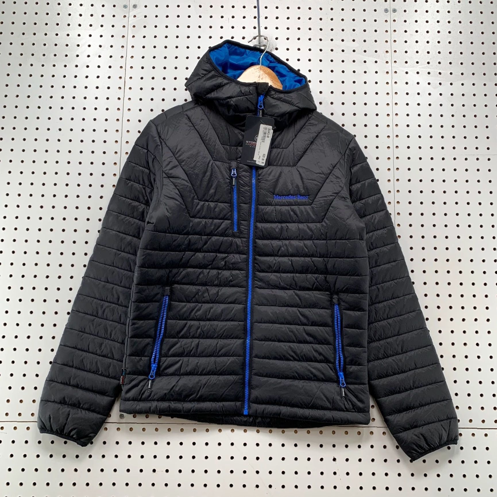 Stormtech Stormtech Jacket Mens Small Puffer Thermal Mercedes Benz Gravity White Nylon Softshell Size US S / EU 44-46 / 1 - 2 Thumbnail