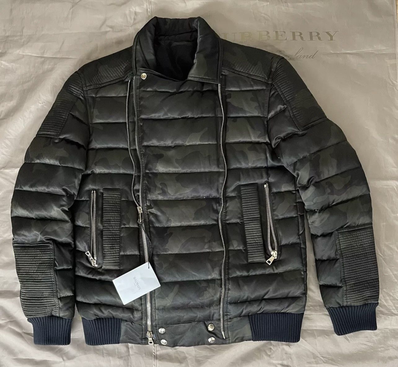 Balmain BALMAIN Camouflage Shell-down Puffer Jacket Size L $3600 Size US L / EU 52-54 / 3 - 1 Thumbnail