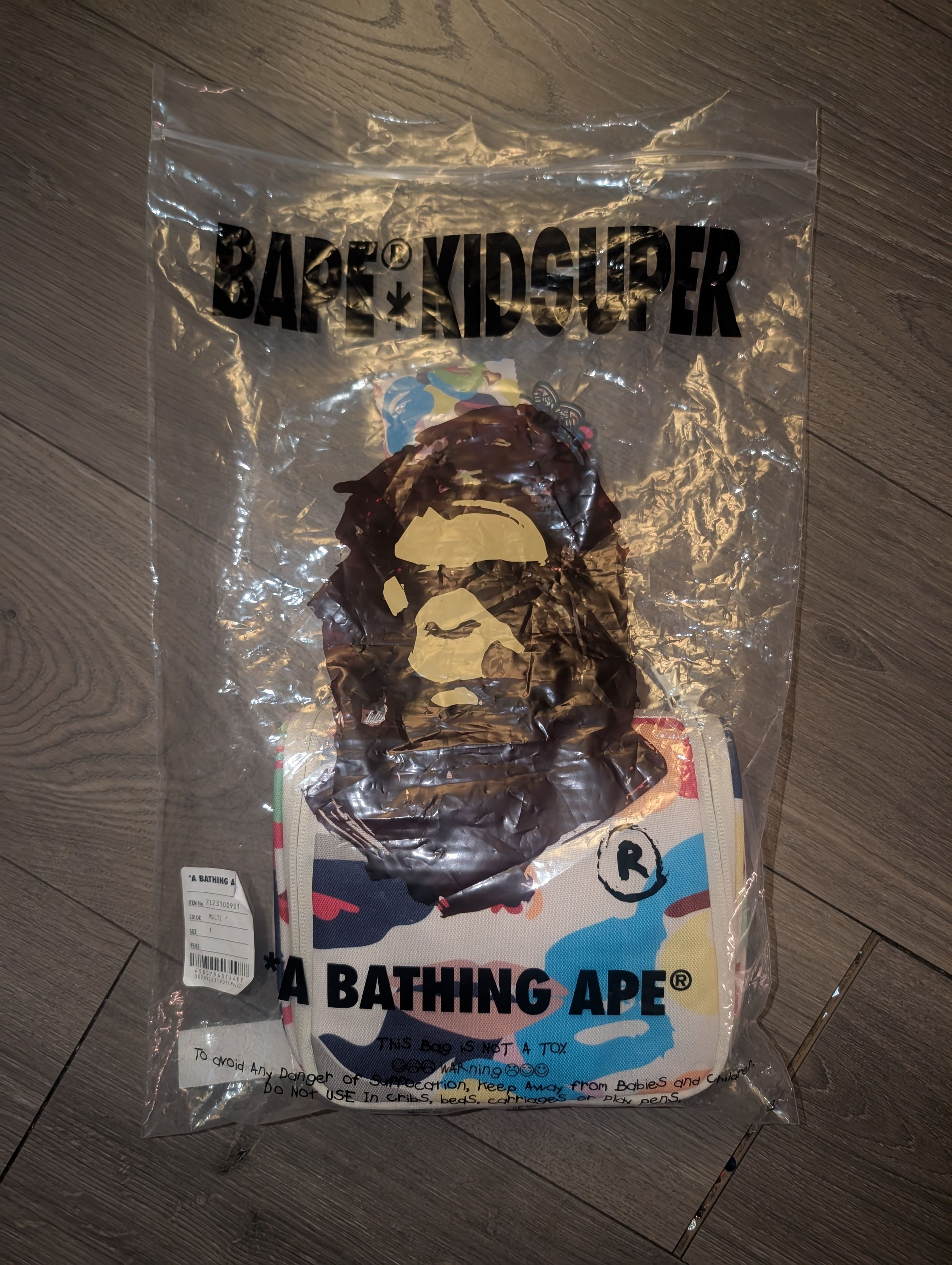 Bape A Bathing Ape Bape Kid Super Essentials Bag Sleep Mask Socks Size ONE SIZE - 4 Thumbnail