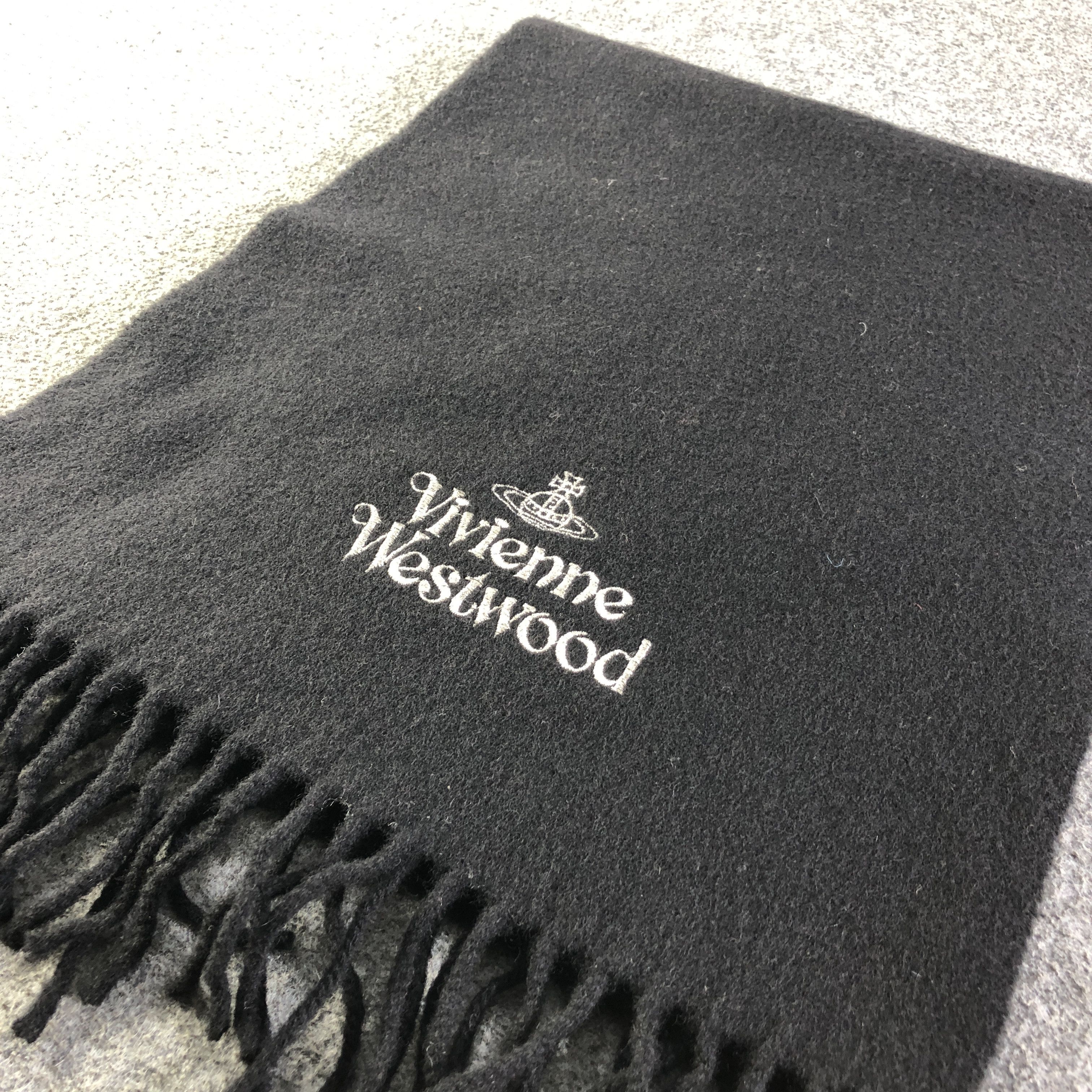 Vivienne Westwood Vivienne Westwood Plain Wool Scarf Muffler V2693 Size ONE SIZE - 4 Thumbnail