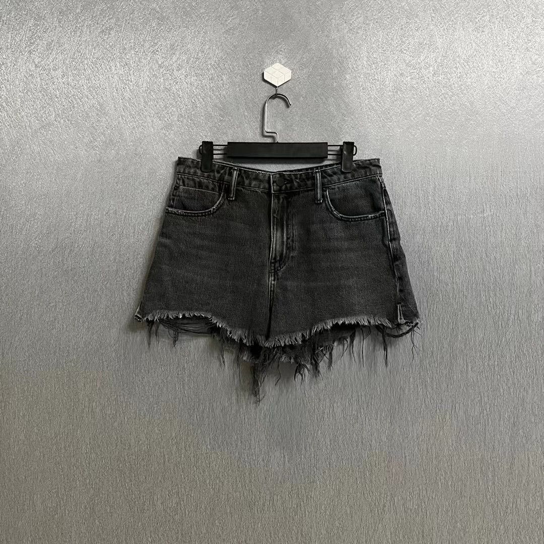 Alexander Wang Alexander Wang Frayed Shorts Size 28" / US 6 / IT 42 - 1 Thumbnail