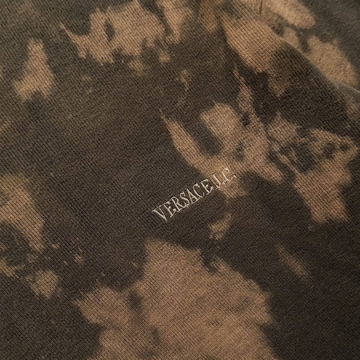 Versace VINTAGE VERSACE JEANS COUTURE ACID WASH EMBROIDERY LOGO RARE Size US L / EU 52-54 / 3 - 3 Thumbnail