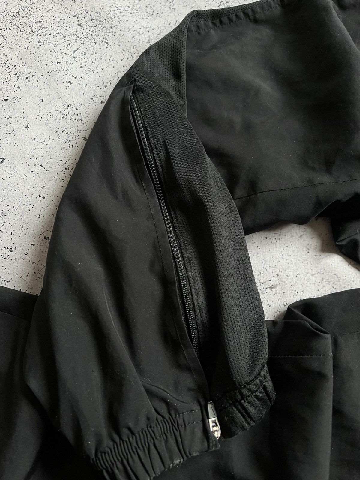 Nike Vintage Nike Nylon Track Pants Drill Y2K USA ACG TN Size US 32 / EU 48 - 7 Thumbnail