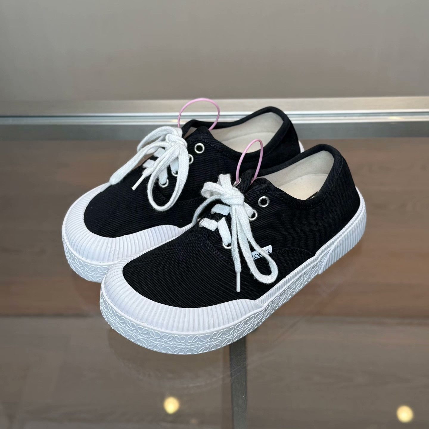 Loewe Loewe Black Lowtop Sneakers 36 Women Size US 6 / IT 36 - 1 Thumbnail